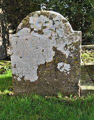 elham church, kent,   skull on c17 tomb, tombstone, gravestone of daniell ruck +1692