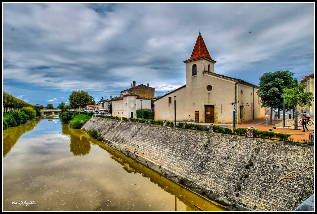 Al borde del río