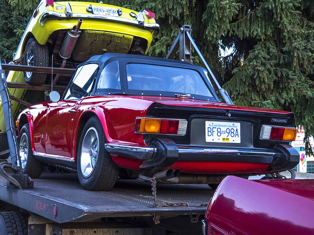 Vintage Cars in Tow 04 - Triumph TR6