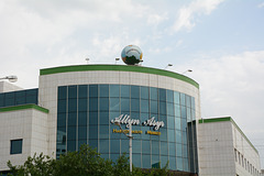 Ashgabat, Altyn Asyr Shopping Center