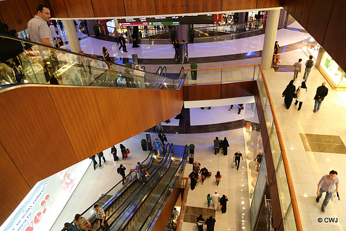 Dubai Mall scene