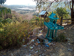 Culte de choc aux déchets / Trash cult (Laos)