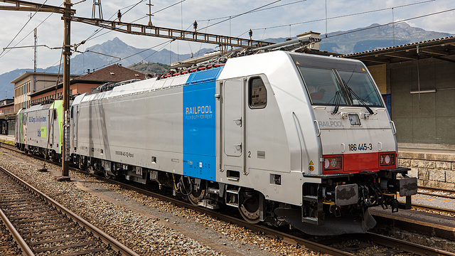 170828 Sion Re486 BLS BR186 RailPool 3