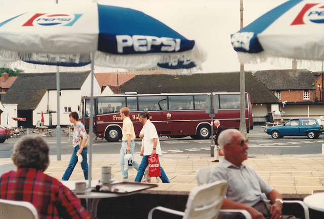 Frames-Rickards coach in Stratford-on-Avon – 11 Jul 1987