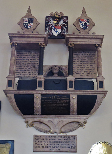 derby cathedral (47)c17 tomb to sara allestry with coffin and skull, attrib. to christopher kingsfeild