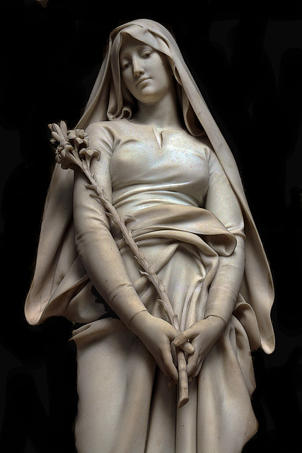 La Vierge au Lys , marbre d'Eugène Delaplanche - Musée d'Orsay