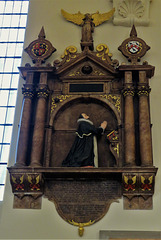 derby cathedral (42)c17 tomb of richard croshawe +1631 with kneeling effigy and figure of fame above, attrib to christopher kingsfeild