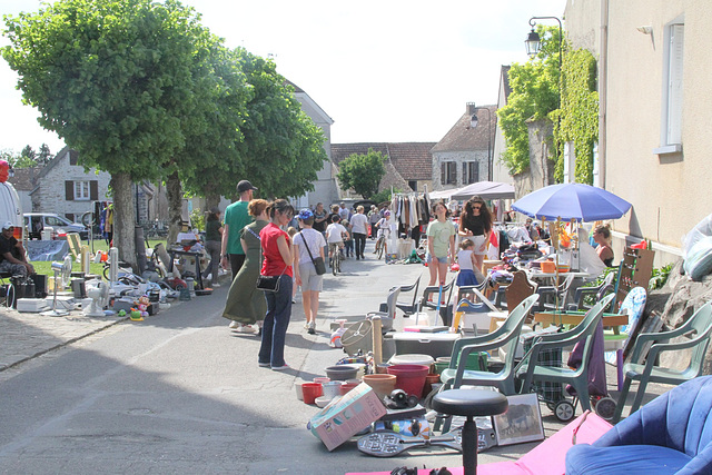 Vide greniers - 1er mai 2025