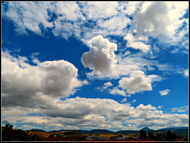 Paisaje con nubes