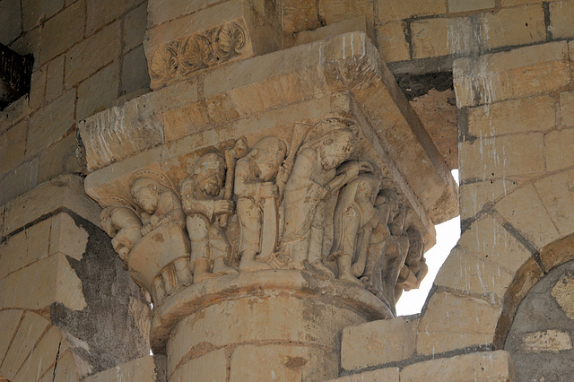 Chapiteau - Eglise du Prieuré de L'Ile Bouchard