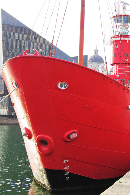 liverpool docks lightship