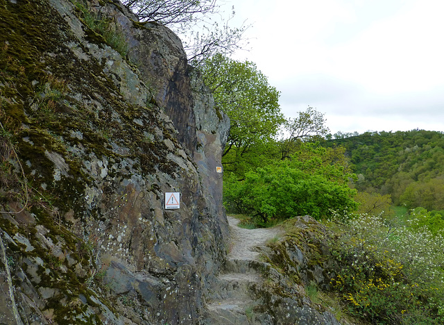 Auf dem Nette-Schieferpfad