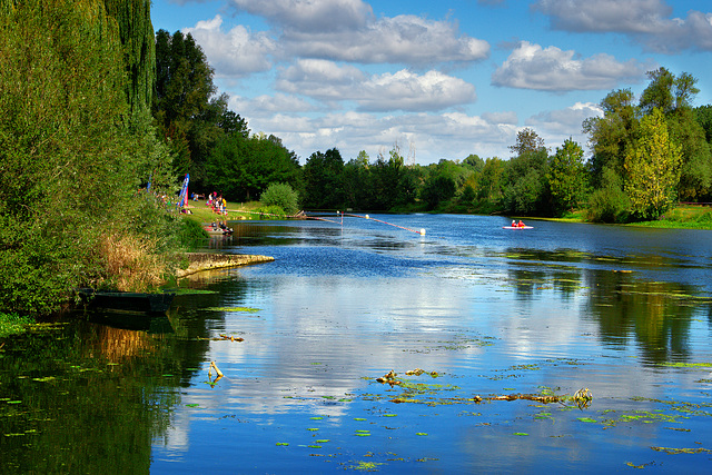 Le Loir à Villevêque . (Maine et Loire ) .