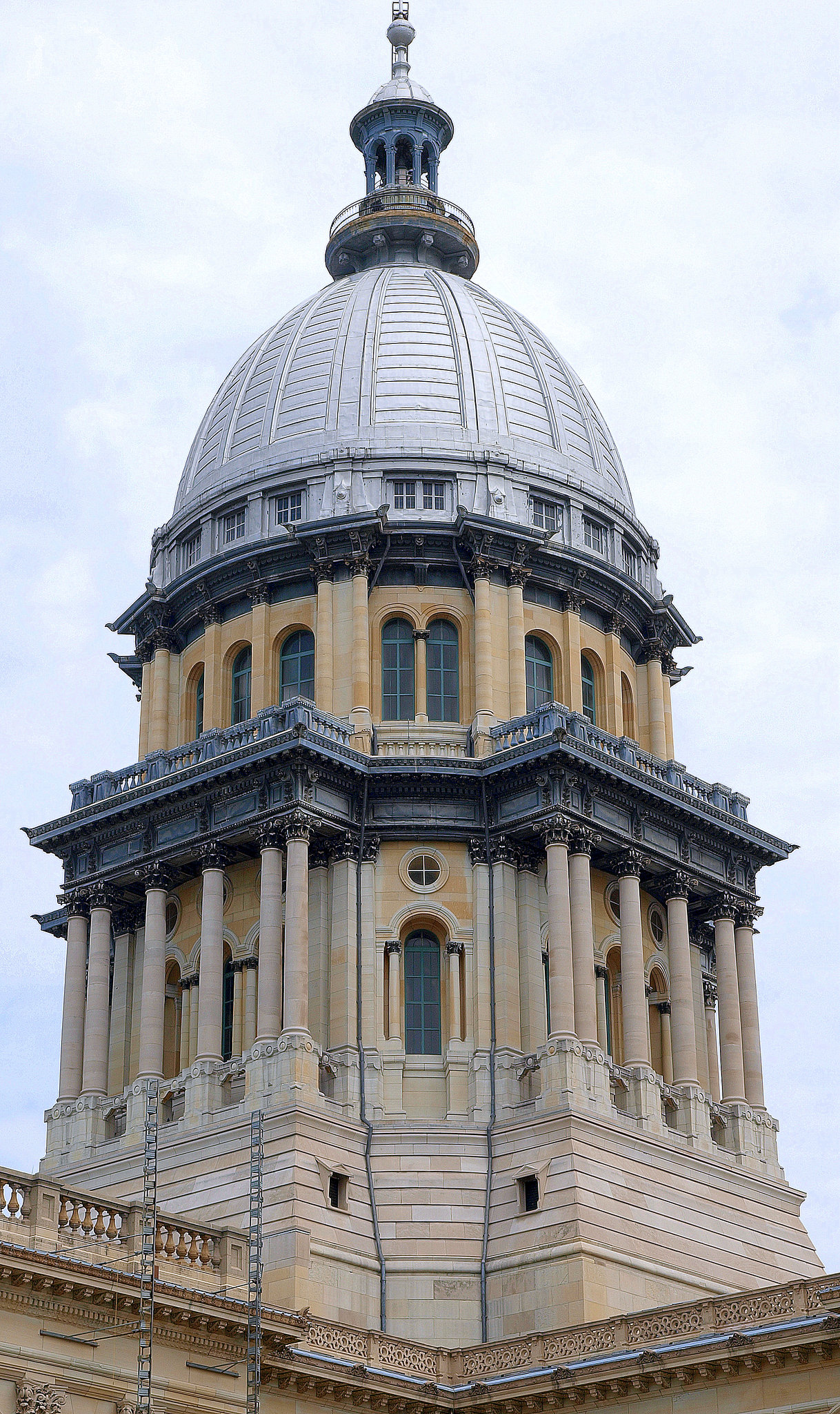 Illinois State Capitol