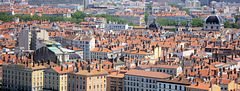 Lyon (69) 15 juin 2012. La ville vue depuis les Terrasses de l'Antiquaille.