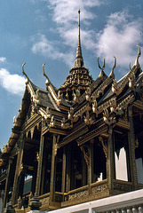 Phra Thinang Dusit Maha Prasat