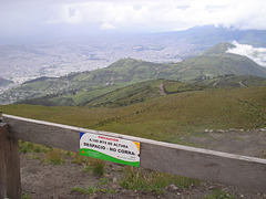 Vista parcial de Quito des dels contraforts del Pichincha-Equador