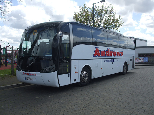 DSCF3223 Andrews Coaches HOI 7544 (FJ06 BPF) - 3 May 2016