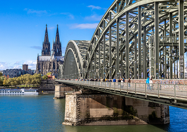 Der "Köln-Klassiker" - The "Cologne-Classic" hFF Der "Köln-Klassiker" - The "Cologne-Classic" hFF