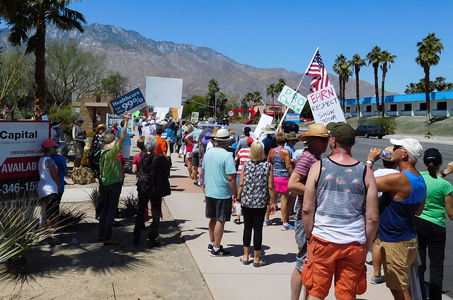 Palm Springs Tax Day protest (#0514)