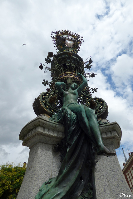 Horloge Louis Dewailly-Amiens