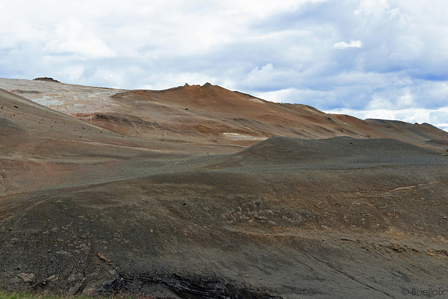 unterwegs beim Námaskarð (© Buelipix)