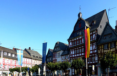 DE - Adenau - Häuser am Markt