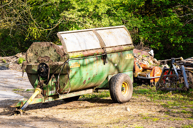 Muck truck