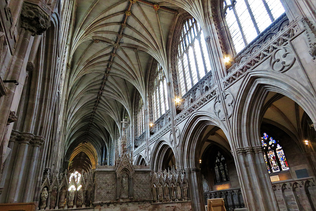 lichfield cathedral, staffs