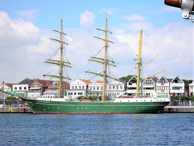 Alexander von Humboldt  II in Travemünde