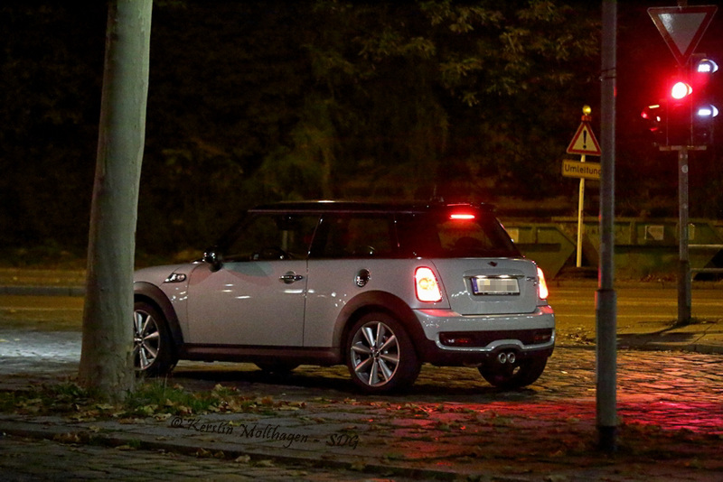 Mini in der Nacht