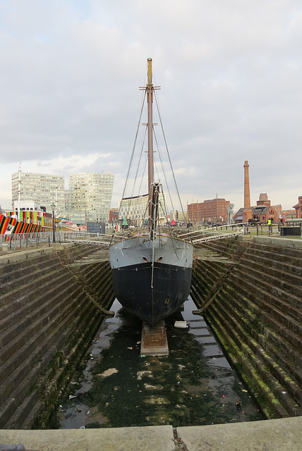 liverpool docks