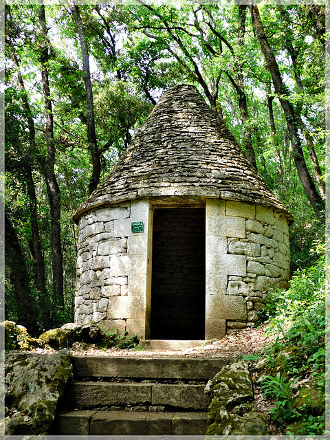 Aux jardins de Marqueysac (24): l'asile du poète