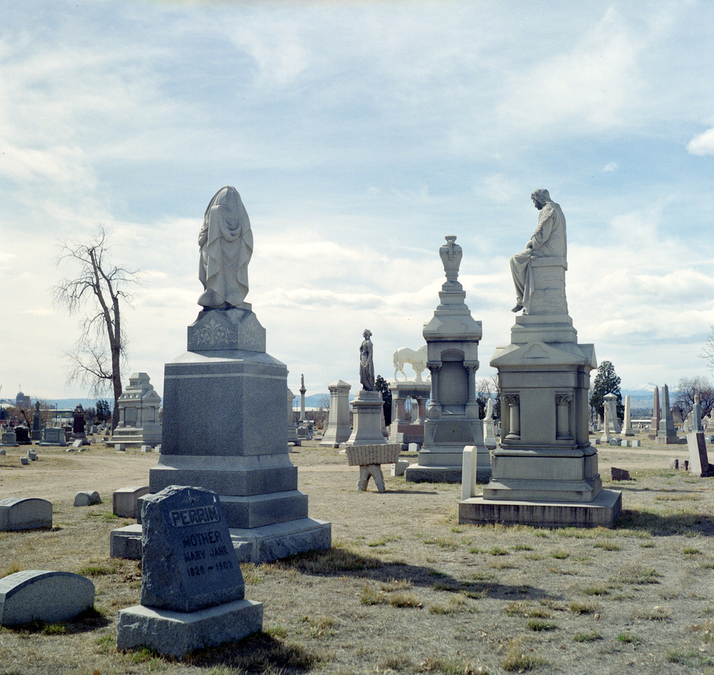 Riverside Cemetery