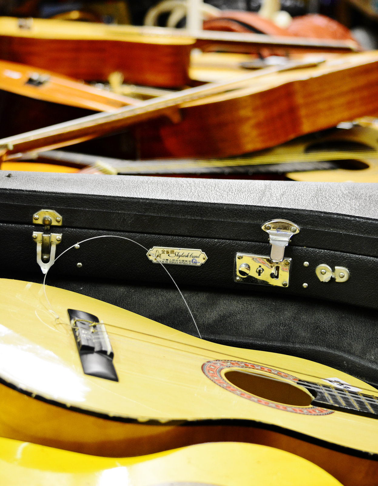 Two String Guitar!!