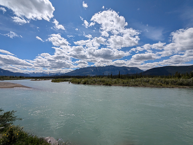 Berge zwischen himmel und wasser / Montagne tra cielo e acqua