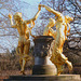 Mozartbrunnen im Blüherpark Dresden - Mozartfonto en la 'Blüherparko' Dresdeno