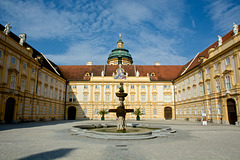 Abbaye à Melk. La cour