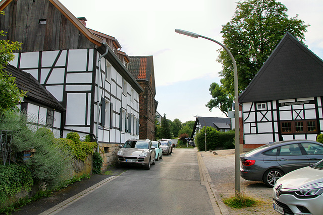 Widumer Platz mit Fachwerkhäusern (Dortmund-Brechten) / 22.06.2019