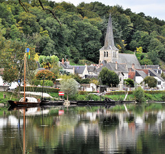 Cycling from Bordeaux Vineyards to the Atlantic Coast / Savonnières