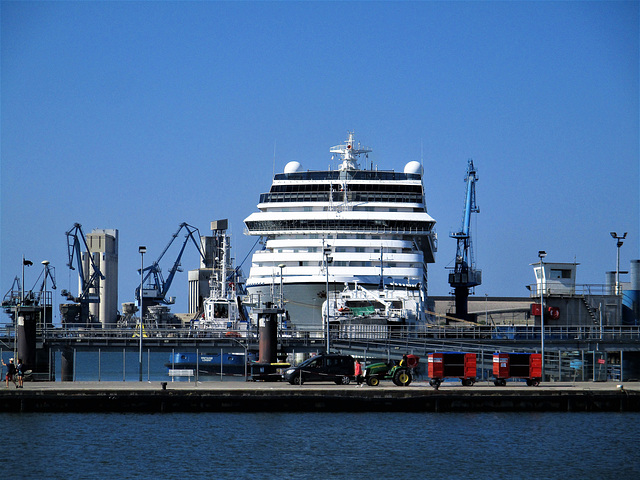 Paquebot le Marina au port,