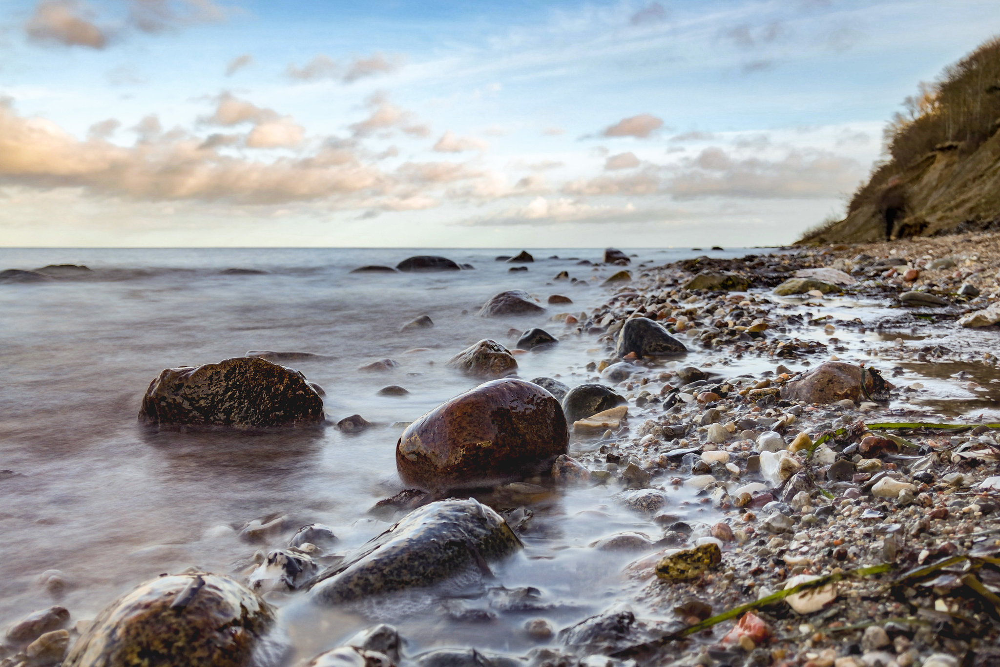 Soothing waves