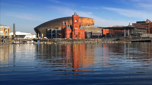 A calm Cardiff Bay