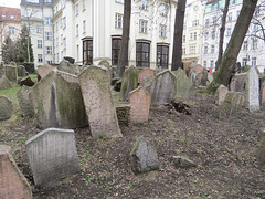 Cimetière juif de Prague, 1.