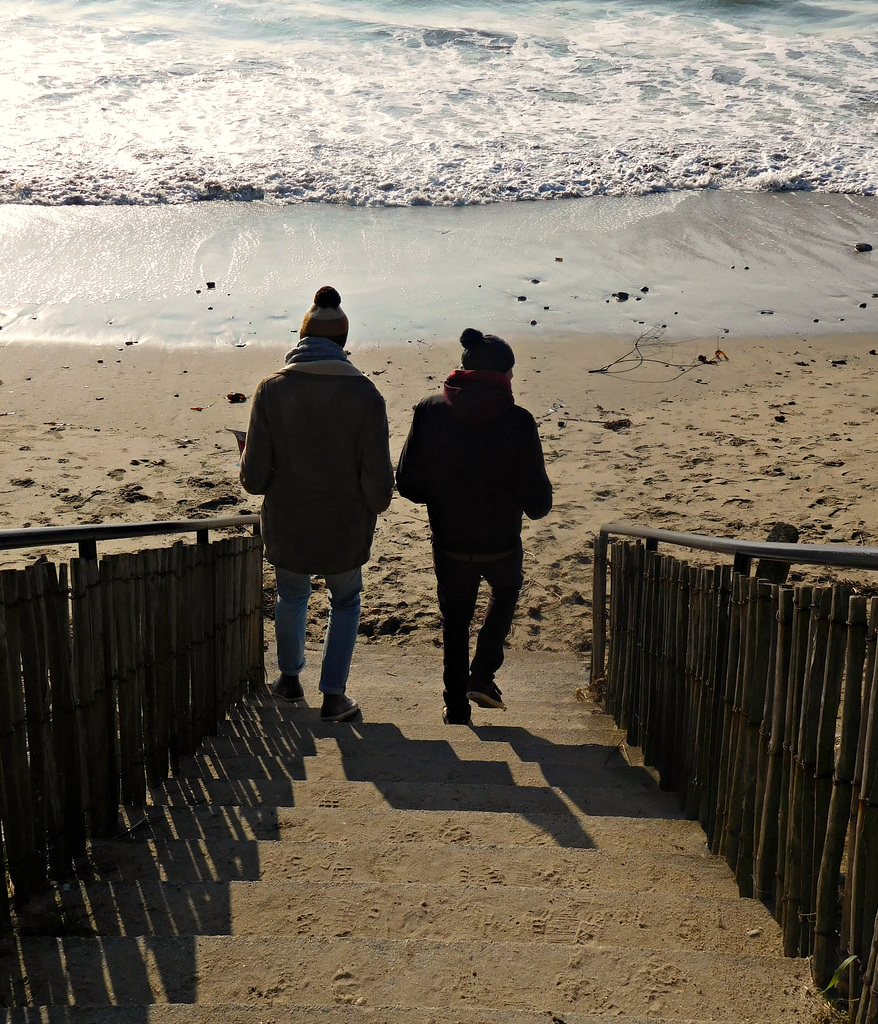 chapeautés et gantés ,, de rigueur,