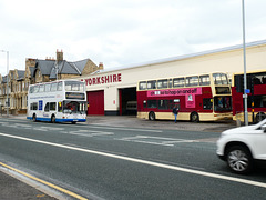 East Yorkshire 9916 (665 EYL) passing the Hull garage - 3 May 2019 (1010542)