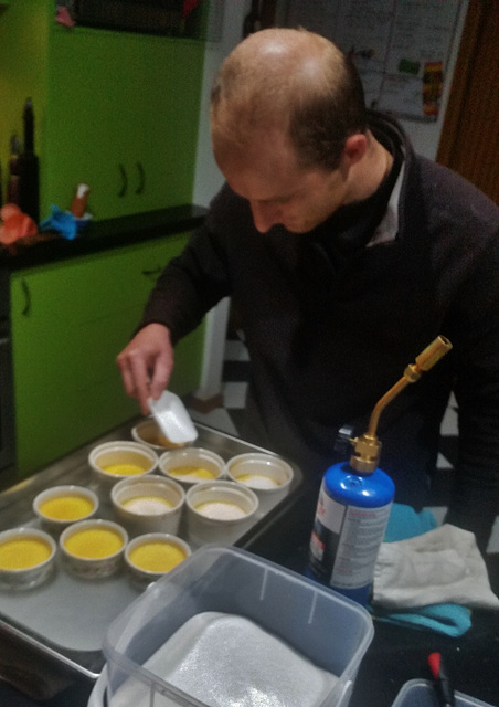 Fred makes crème brûlée!!