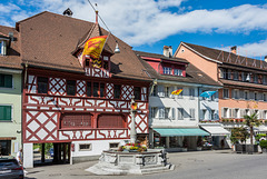 Rathaus, Rathausmuseum und Rathausbrunnen in Sempach (© Buelipix)