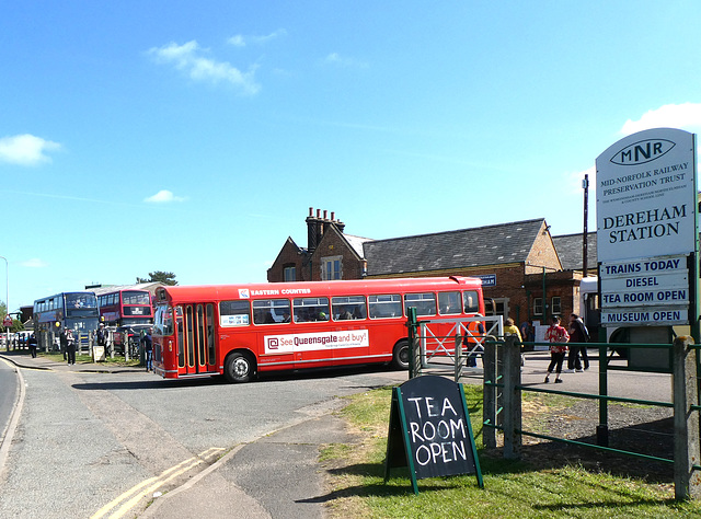 HFF: East Dereham Bus Rally - 8 May 2022 (P1110568)