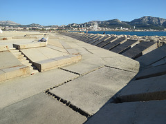 La digue du Prado.